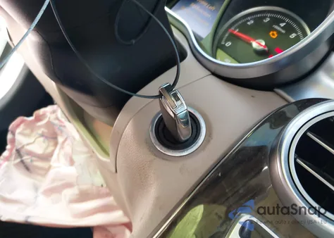 2015 Mercedes-Benz C 300 4Matic/Luxury 4Matic/Sport 4Matic from USA, damaged, VIN 55SWF4KB3FU078179